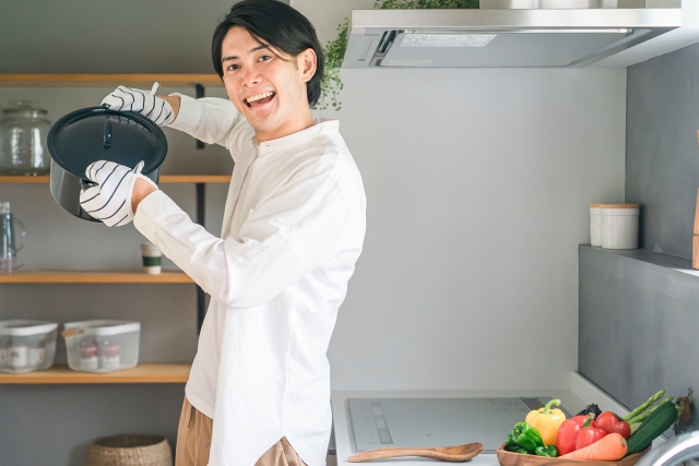 料理をする人