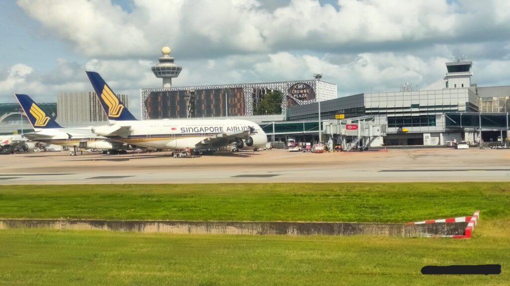 シンガポール航空。アメックスからの移行だと1.25:1のレート、悪くはない。