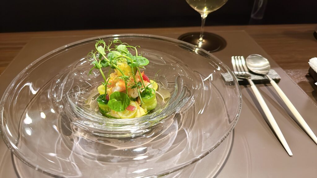 スペシャリテのマリネした海老の炙りPhoto by 筆者